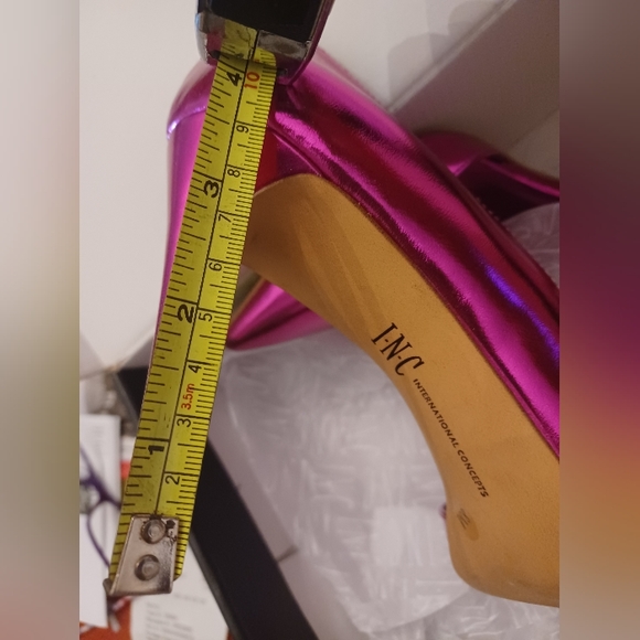 Fuchsia high heels - Picture 10 of 10